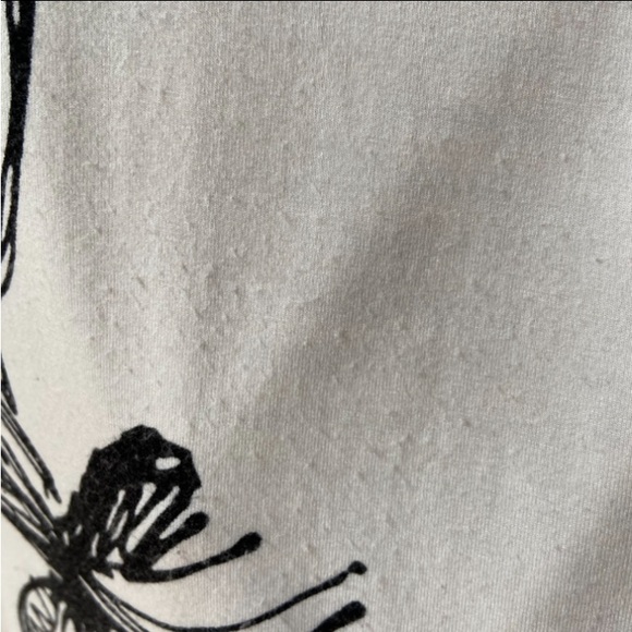 ZENERGY by CHICO’s Bonnie Mix Floral Print Tee Red, White & Black Size 0 - Picture 12 of 15